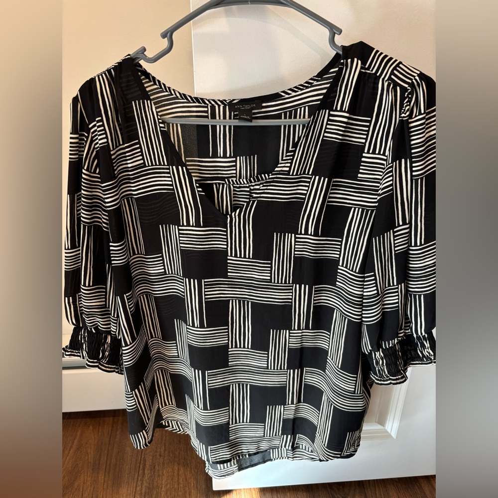 Ann Taylor Blouse Size Large